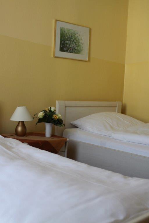 Hotel Weile Weiden in der Oberpfalz Стая снимка